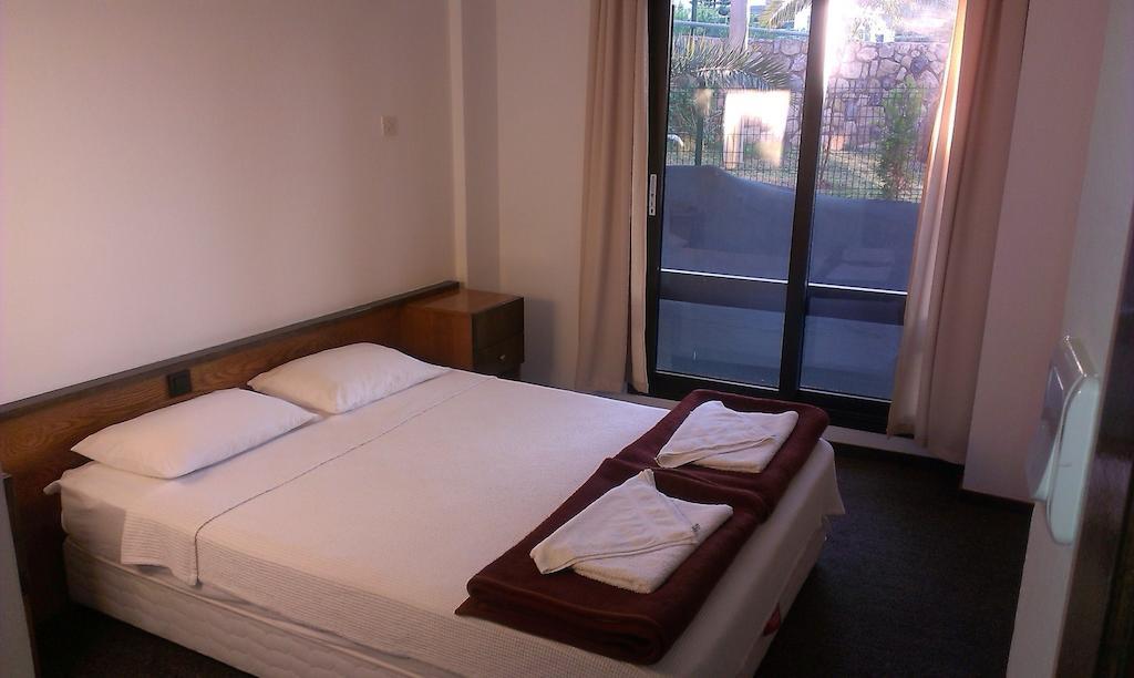 Kabasakal Hotel Çeşme Pokoj fotografie